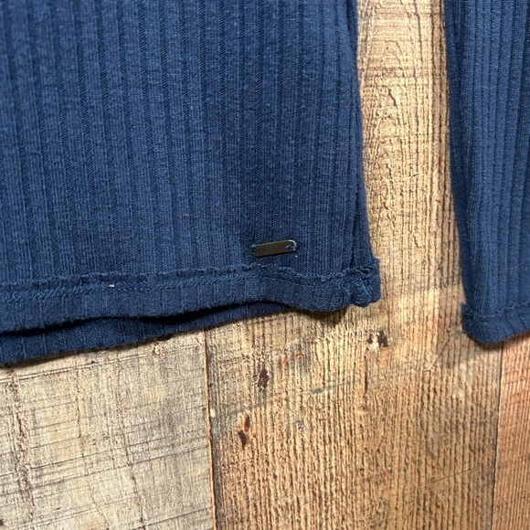 Hollister Y2K 2000s Ribbed Henley Top Navy Blue Long Sleeve Fitted Small Shirt - Picture 3 of 5